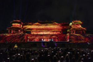 Sự khác biệt giữa 3D Mapping, Hologram và LED Visual – Lựa chọn nào phù hợp cho sự kiện của bạn?